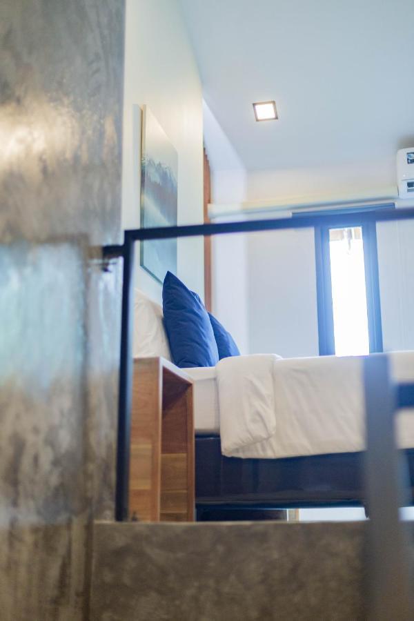 In My Place Cafotel Khlong Thom Экстерьер фото