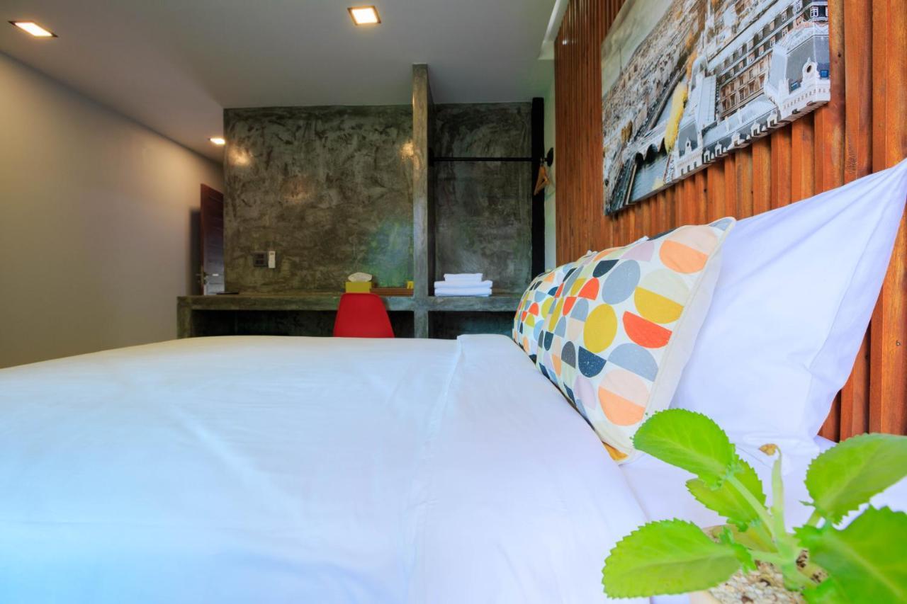 In My Place Cafotel Khlong Thom Экстерьер фото